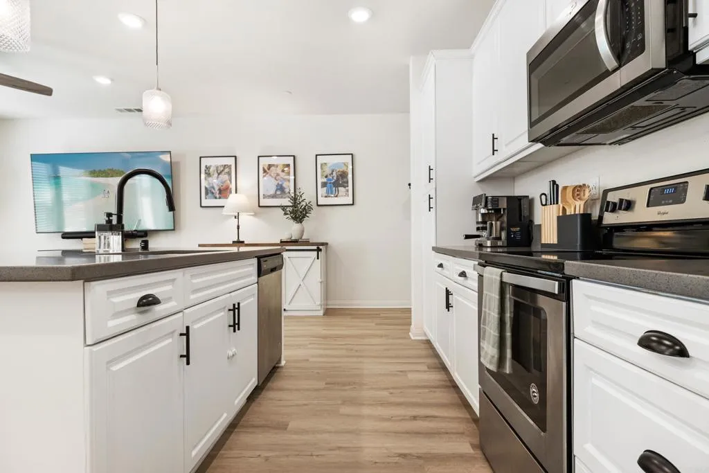 https://cdn.realtyfeed.com/cdn/127/306646040/783eacc2911ef08074712f4add5df354.webp