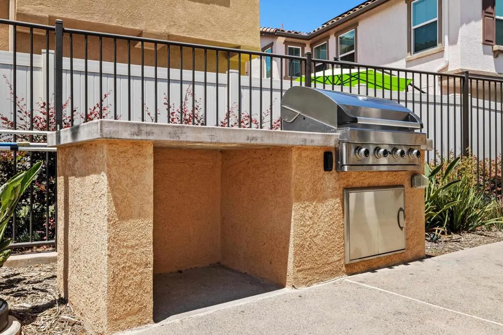 https://cdn.realtyfeed.com/cdn/127/306646040/d9103e1028bb73f071bff40574ff8f7d.webp
