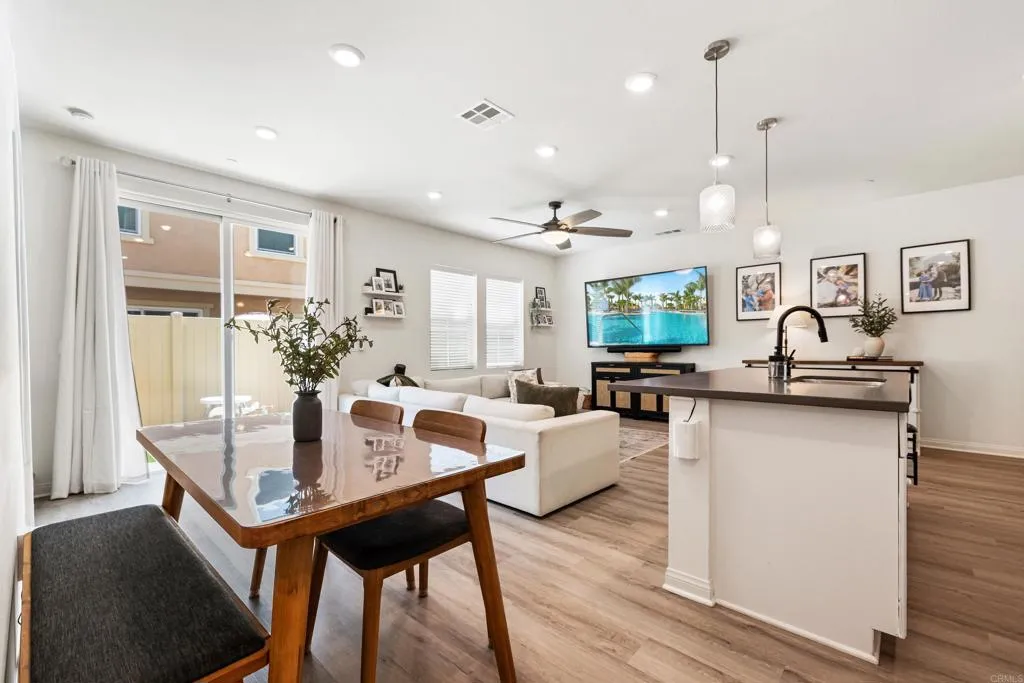 https://cdn.realtyfeed.com/cdn/127/306646040/f0477e7973ec483b0757bb0a77f16bac.webp