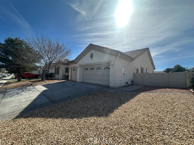 19721 Chicory Court, Apple Valley, CA 92308 - Photo 5 of 39, Apple Valley, CA
