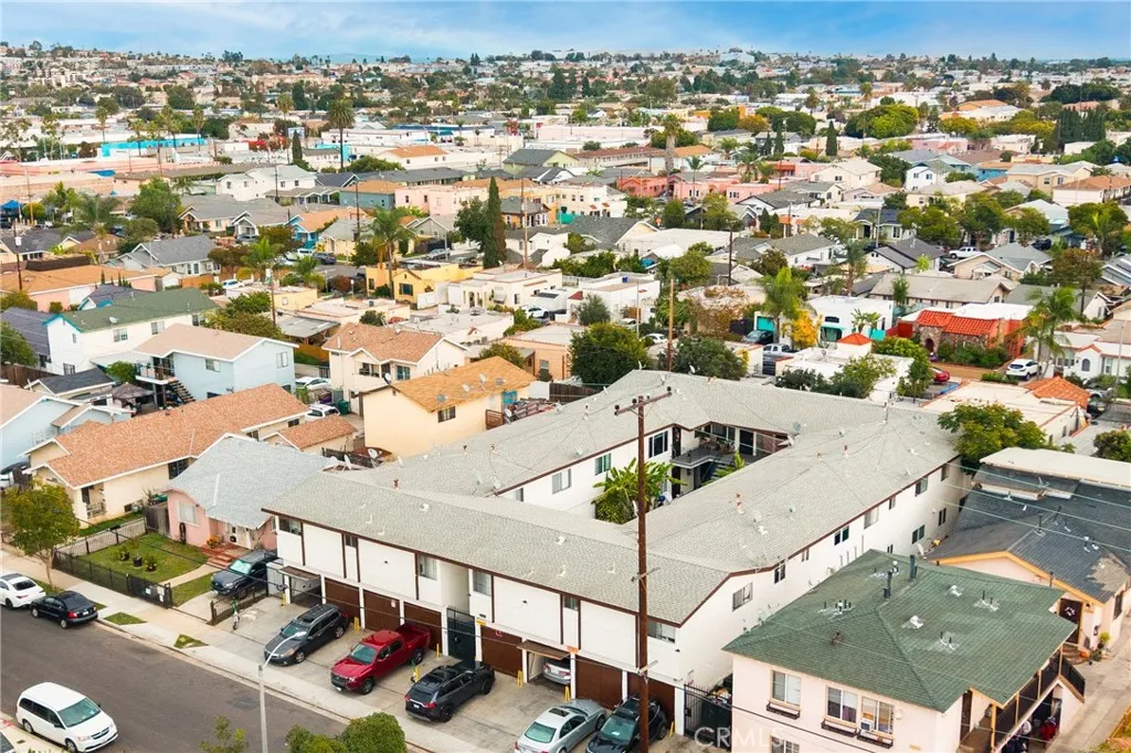 1050 Gaviota, Long Beach, CA 90813 - Main photo, Long Beach, CA