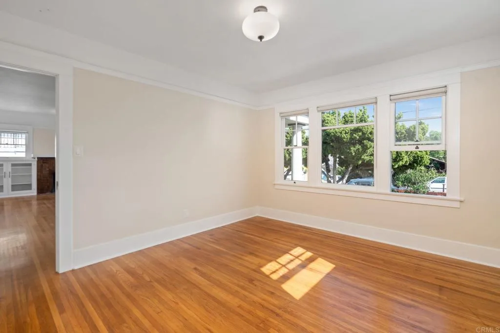 https://cdn.realtyfeed.com/cdn/127/306646146/8e1a4825819ce5614fbe3e39879c5627.webp