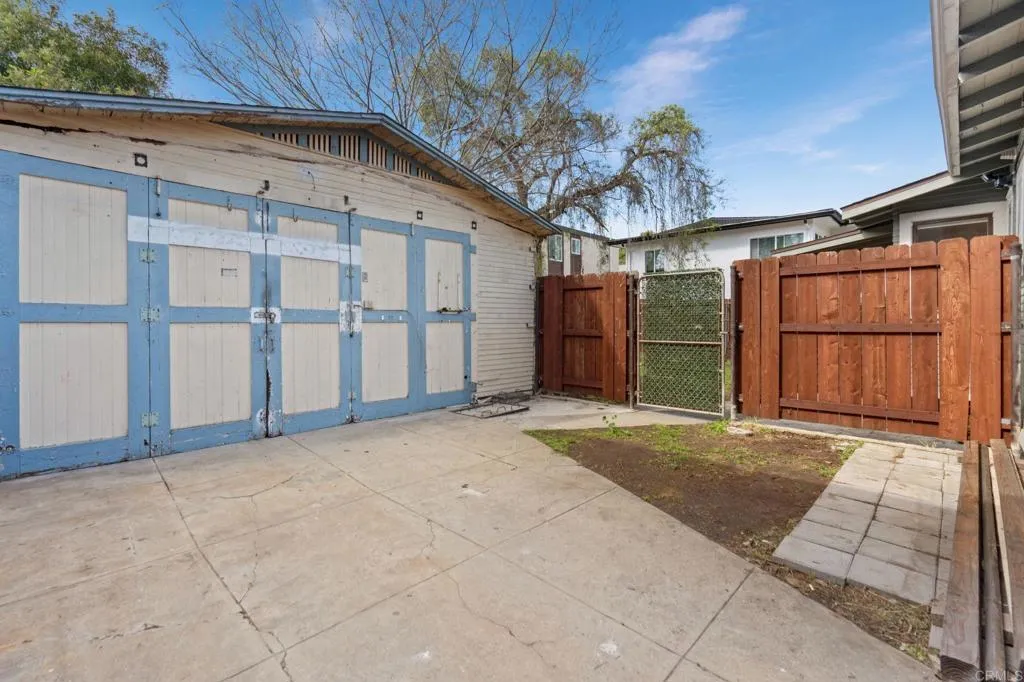 https://cdn.realtyfeed.com/cdn/127/306646146/a5825f59d2920581a247b9472c188a60.webp