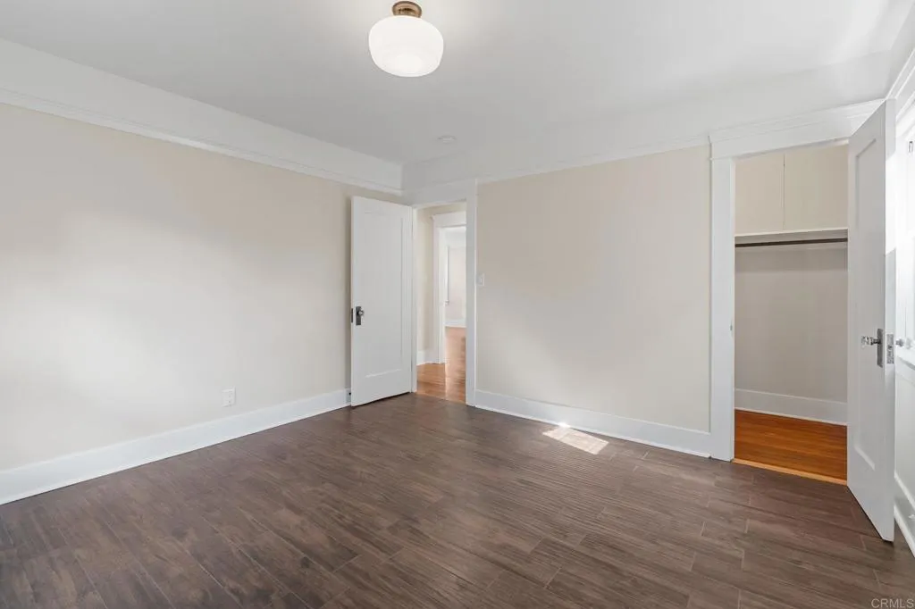 https://cdn.realtyfeed.com/cdn/127/306646146/fe08288e7e176299361bc7af134915fb.webp