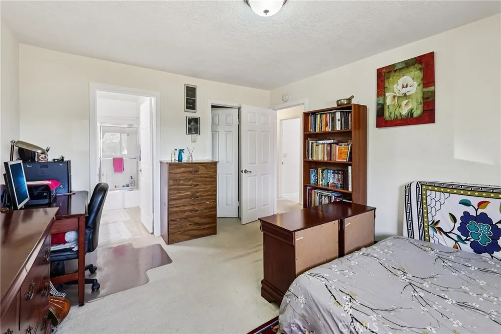 Photo #15: CV26035269 Listing: Photo #15