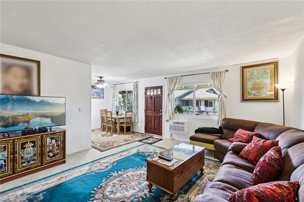 Photo #4: CV26035269 Listing: Photo #4