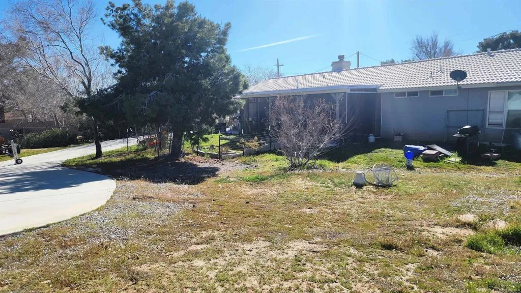 18062 Hackberry Street, Hesperia, CA 92345 - Photo 5 of 20, Hesperia, CA