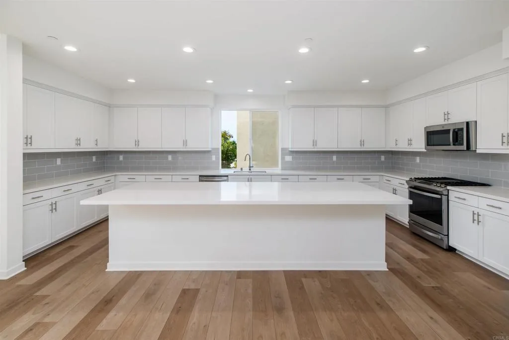 Photo #10: NDP2601551 Listing: Photo #10