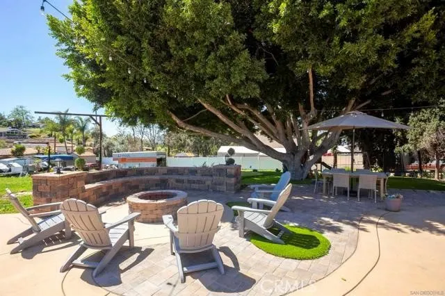https://cdn.realtyfeed.com/cdn/127/306646324/2ee57f69a37c22ff4d8c2f328f891fd5.webp