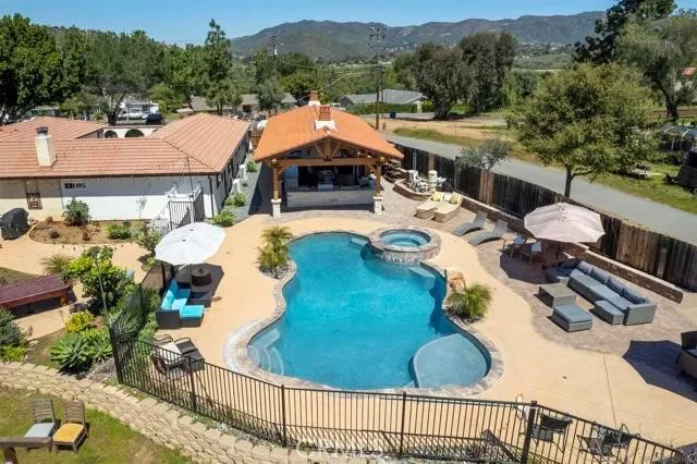 https://cdn.realtyfeed.com/cdn/127/306646324/2f7de0c4a25388a0349340c74188fd07.webp