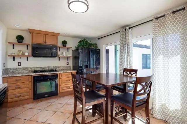https://cdn.realtyfeed.com/cdn/127/306646324/53065dd18902661566484737a5a93981.webp