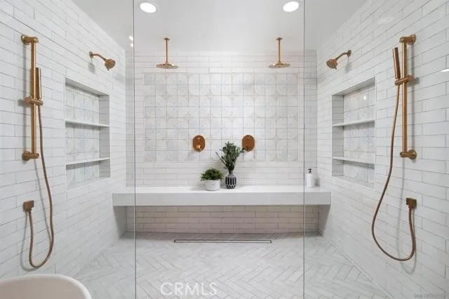 https://cdn.realtyfeed.com/cdn/127/306646324/d7f86ae8501c63841d6bd13ac3cc60d9.webp