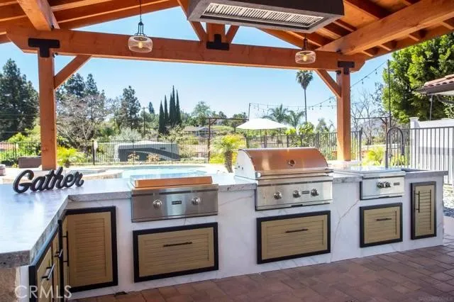 https://cdn.realtyfeed.com/cdn/127/306646324/e9cd6d521874176f79cf72b24532dbed.webp