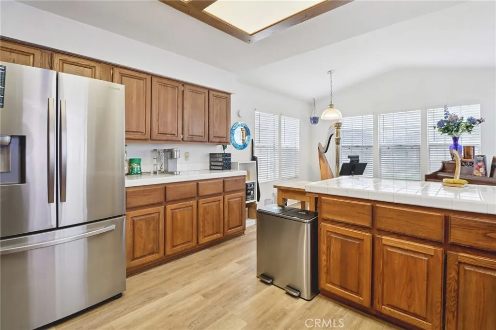 https://cdn.realtyfeed.com/cdn/127/306646360/6767a542615a871ba483cf6817c29a80.webp