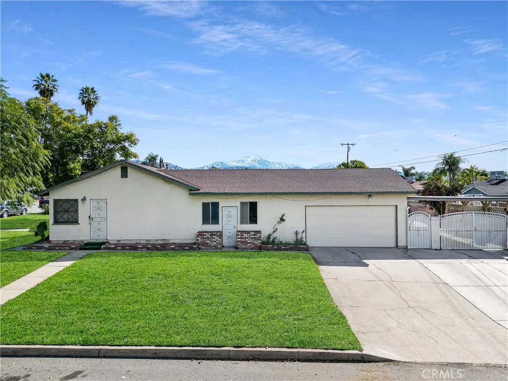 27263 11th, Highland, CA 92346