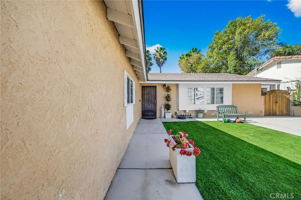 https://cdn.realtyfeed.com/cdn/127/306646426/96eb31ef53f8c7b7c2eae67c86502b52.webp