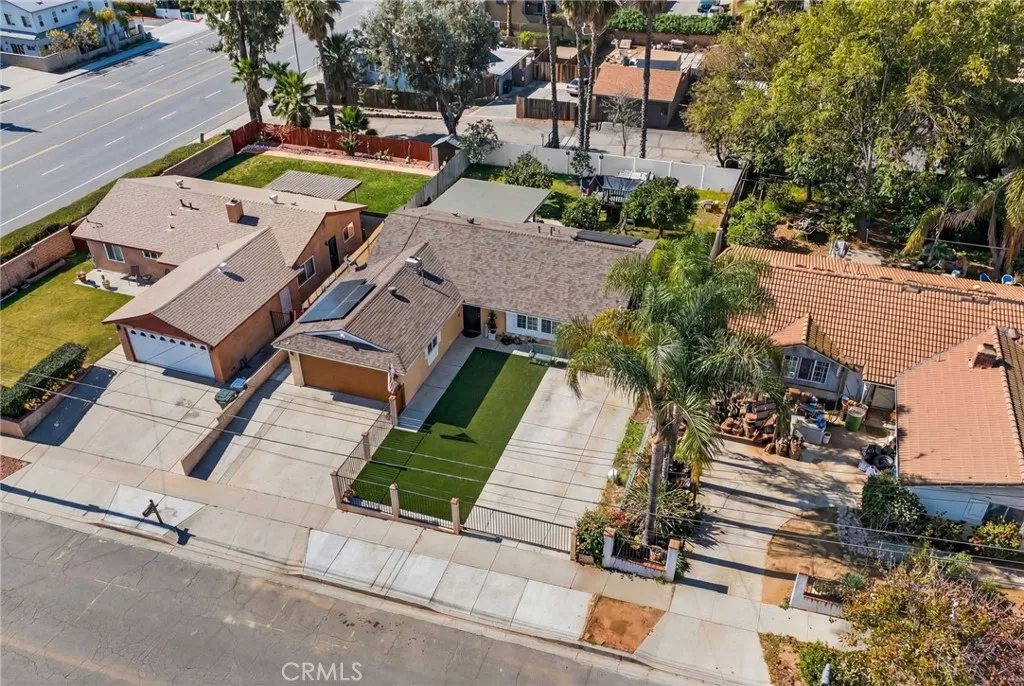 https://cdn.realtyfeed.com/cdn/127/306646426/caa3748222d5fe741cdfd02219966ed4.webp