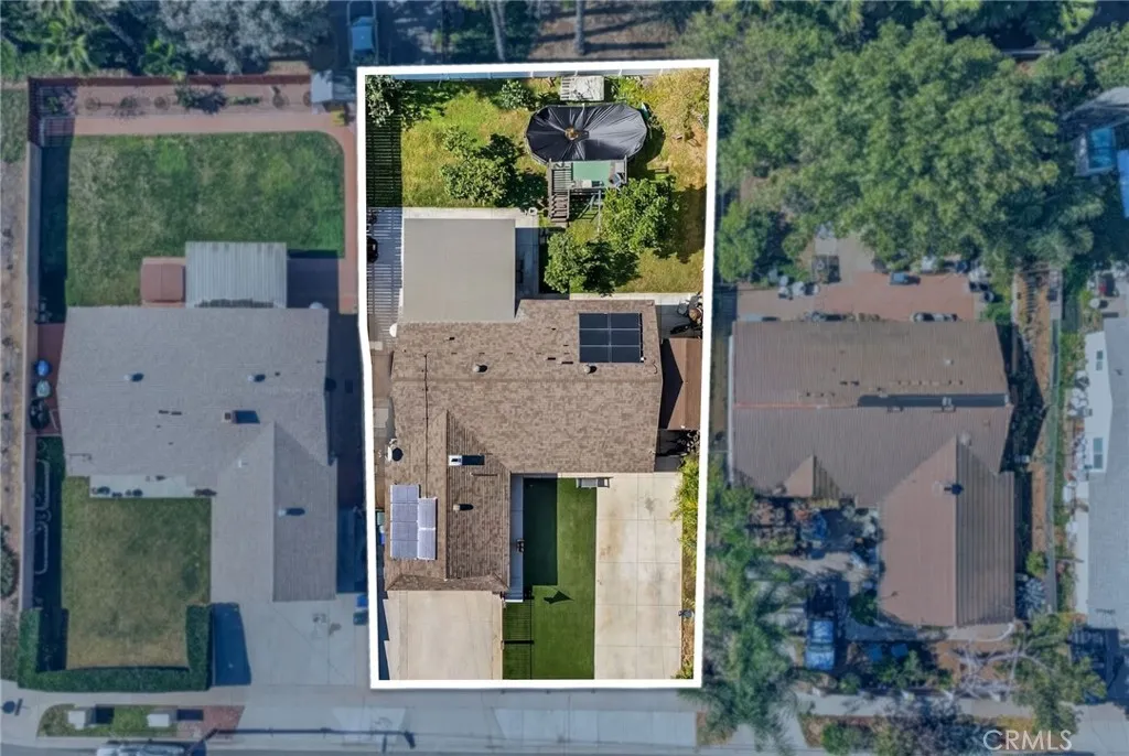 https://cdn.realtyfeed.com/cdn/127/306646426/dde1f6743c8369d15f03fe384dc8c1a1.webp
