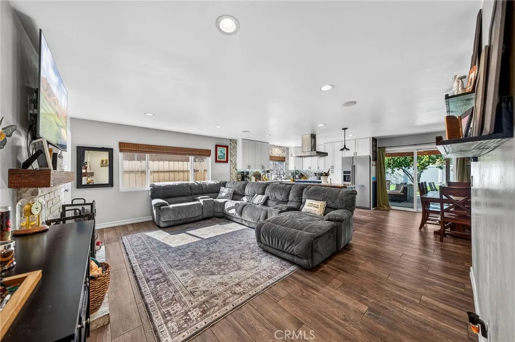 https://cdn.realtyfeed.com/cdn/127/306646426/f5183139a471f084c7a528c664477865.webp