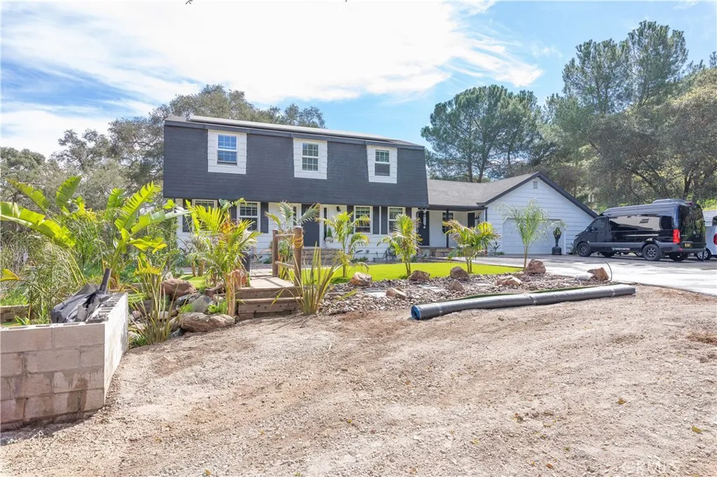https://cdn.realtyfeed.com/cdn/127/306646429/348ec3e03c2ef1f417d2bfe3b677b978.webp