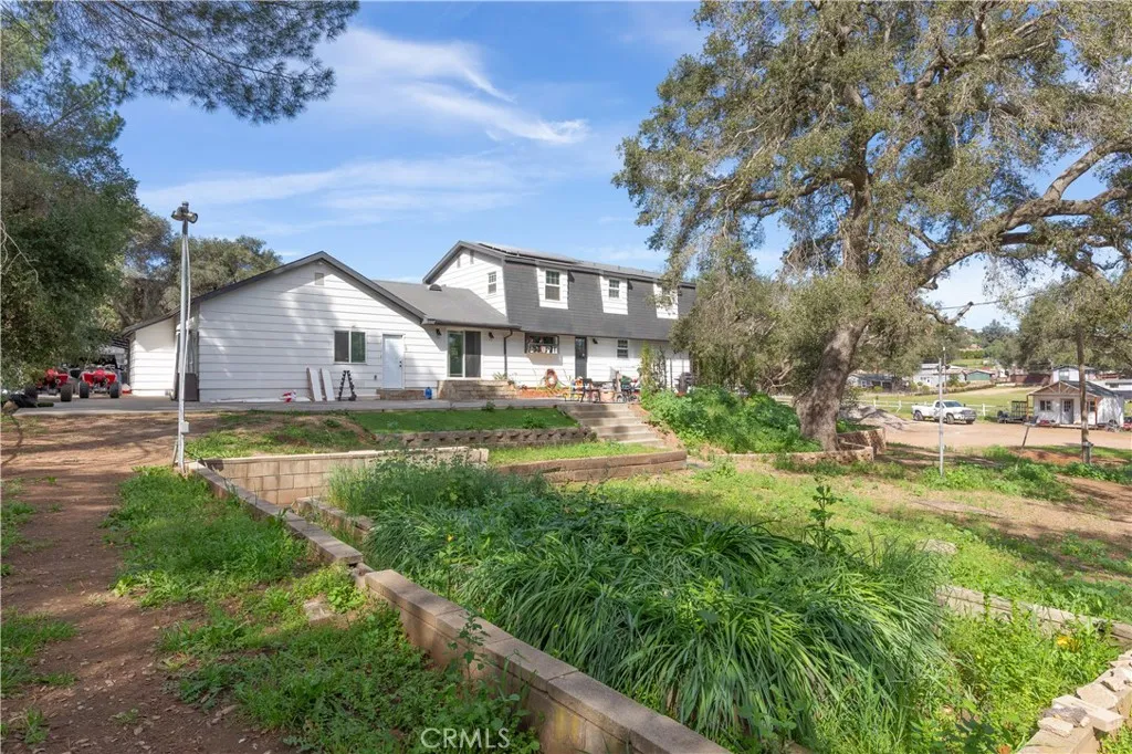 https://cdn.realtyfeed.com/cdn/127/306646429/64a60f961981eb079eb358d301cc06a3.webp