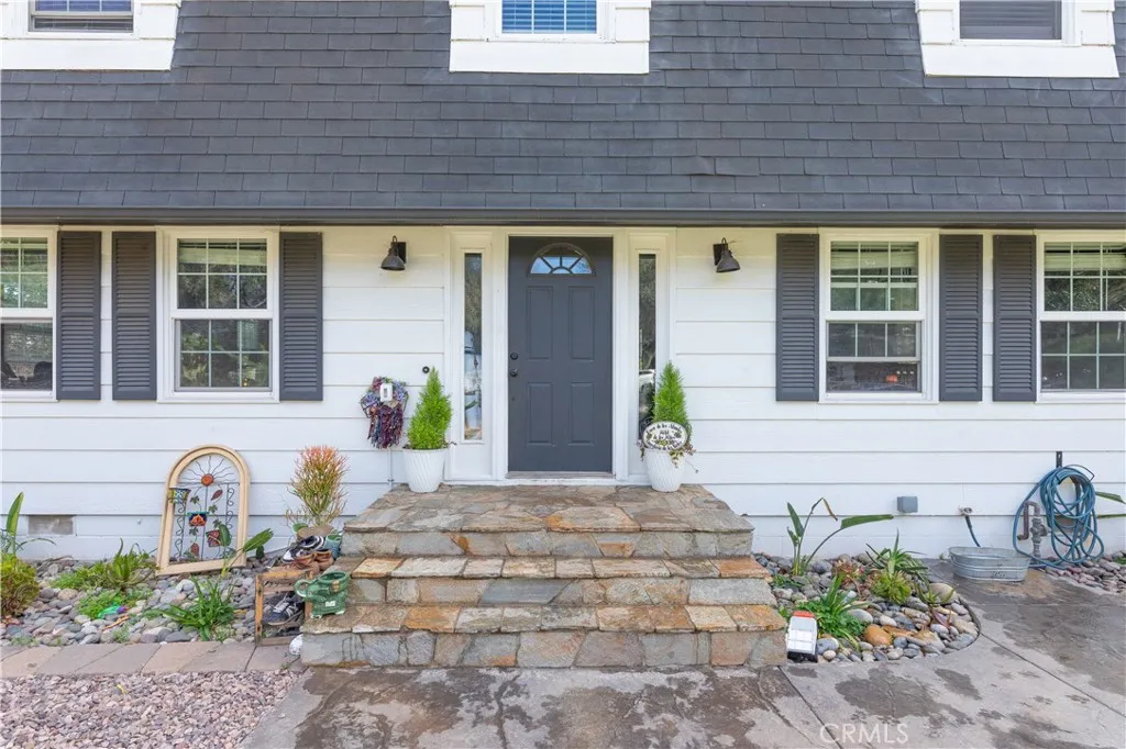 https://cdn.realtyfeed.com/cdn/127/306646429/ad72564ec40b276ca8dc12b0fe919d8b.webp