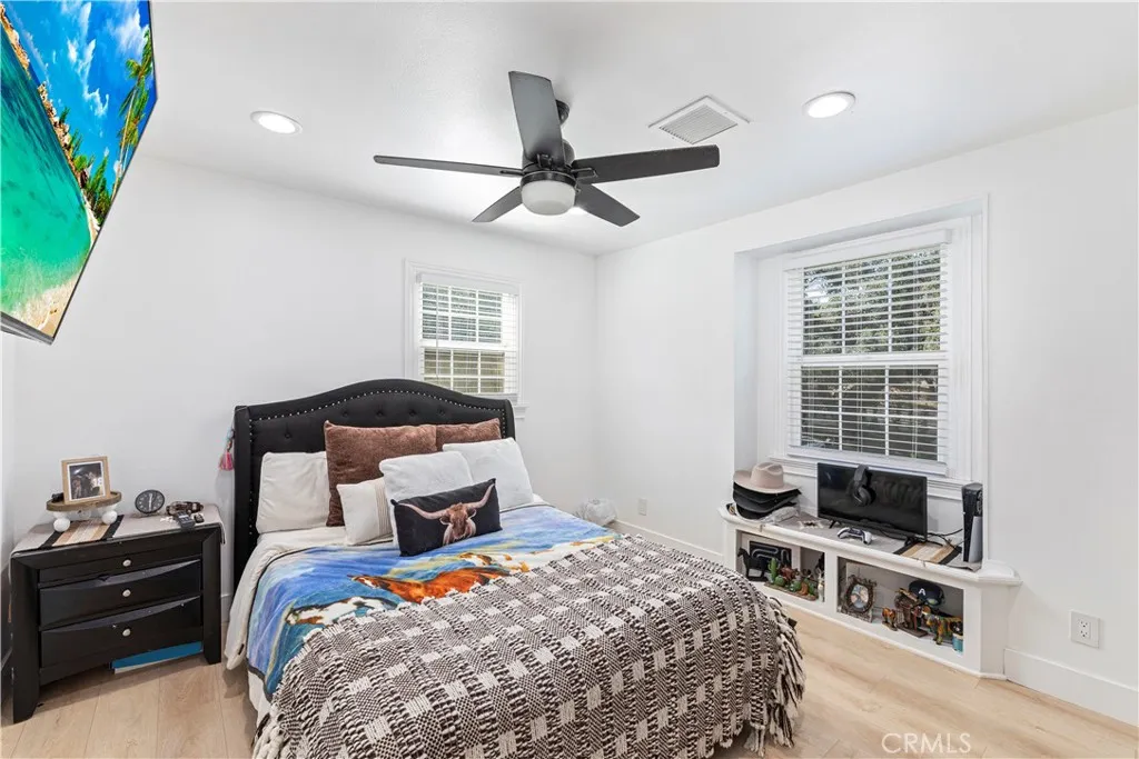 https://cdn.realtyfeed.com/cdn/127/306646429/f879d5d4d74513cb646ce45d3b3f6f37.webp