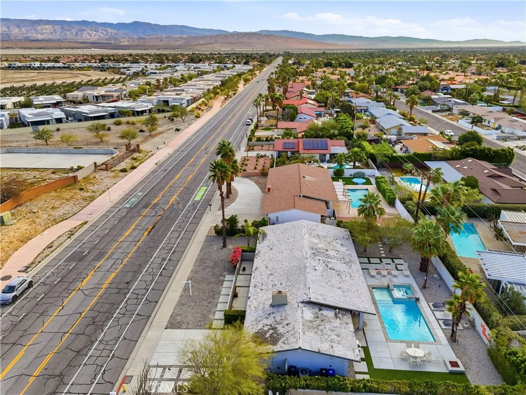 303 E San Rafael Drive, Palm Springs, CA 92262 - Photo 4 of 48, Palm Springs, CA