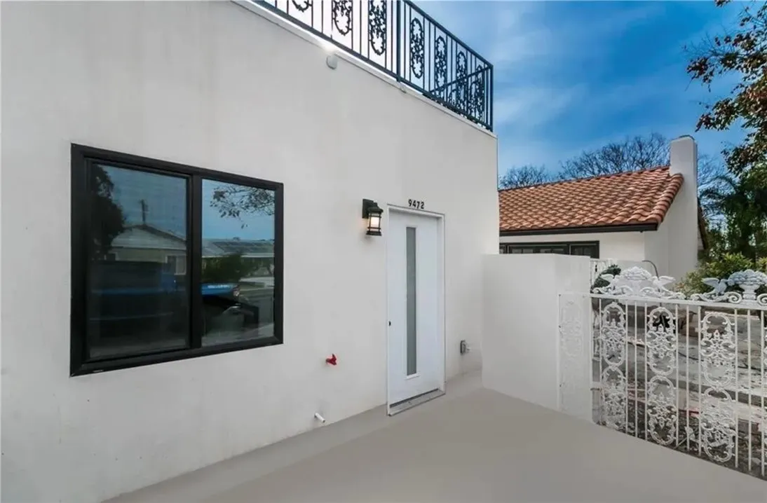 Northridge, CA 91324