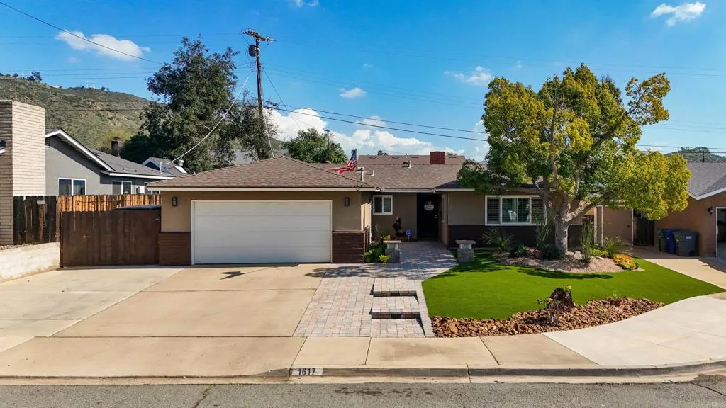 https://cdn.realtyfeed.com/cdn/127/306646517/1d05480fd3f8aaf9fb960d649a7e9992.webp