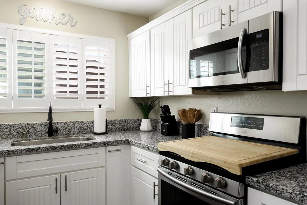 https://cdn.realtyfeed.com/cdn/127/306646517/9bc457123f838204ffc1a81bab3fe2c4.webp