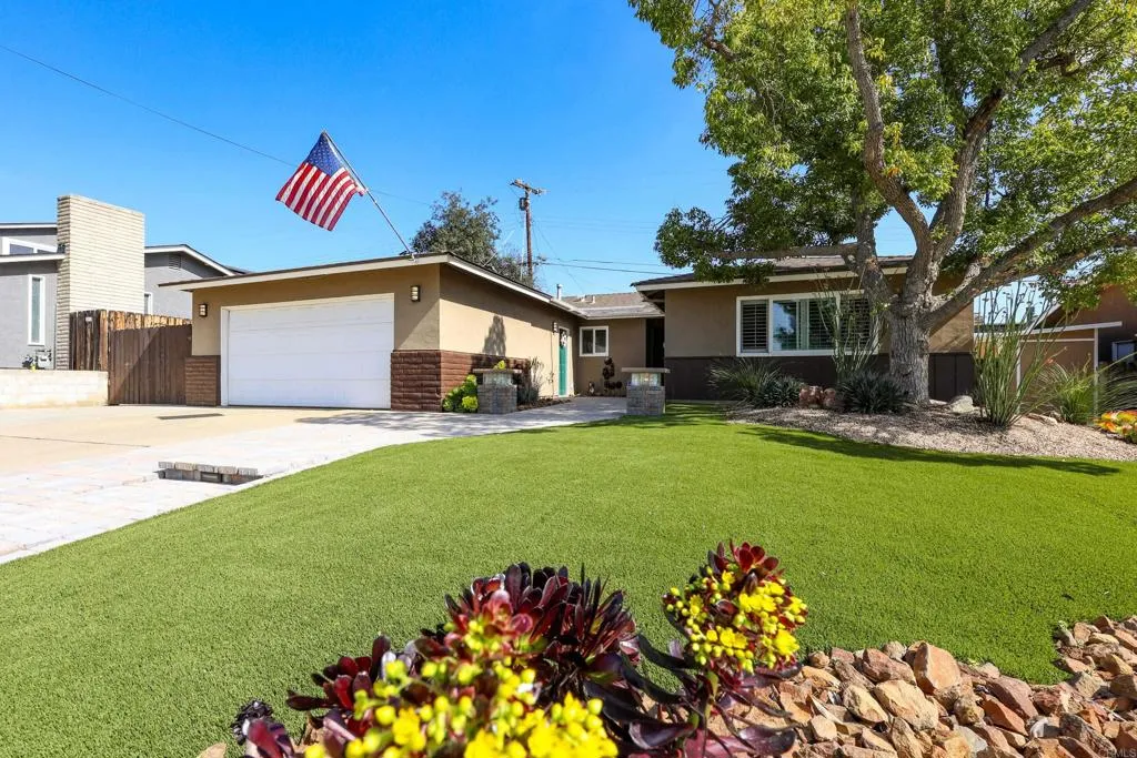 https://cdn.realtyfeed.com/cdn/127/306646517/ff777ec1bbd863c3905147959fd1dcc8.webp