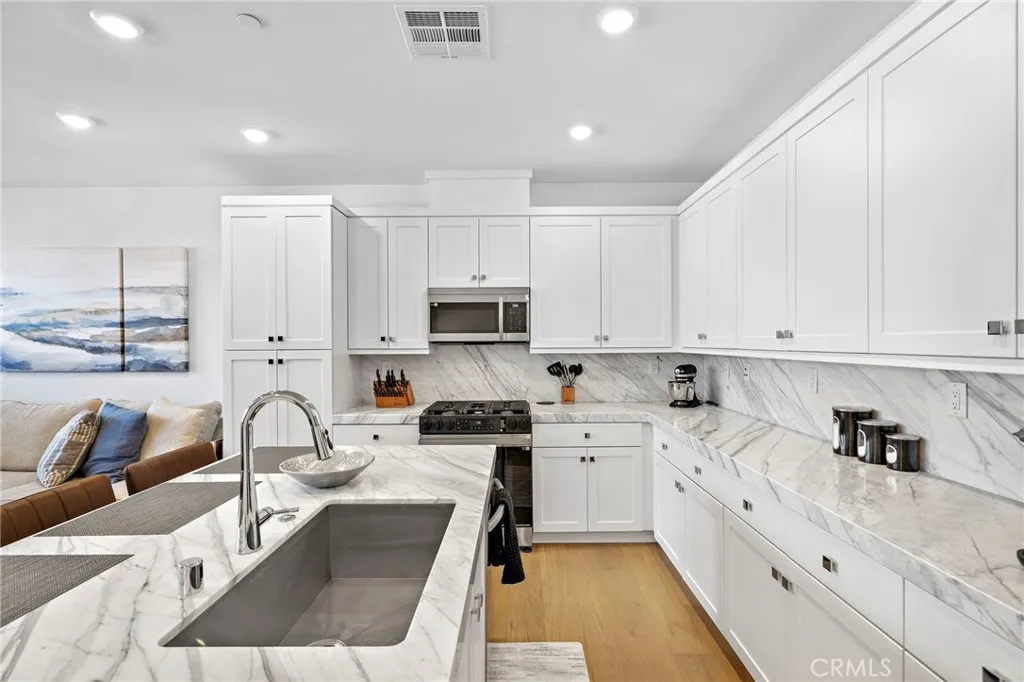 530 Bluegrass Way, Rancho Mission Viejo, CA 92694 - Photo 5 of 14, Rancho Mission Viejo, CA