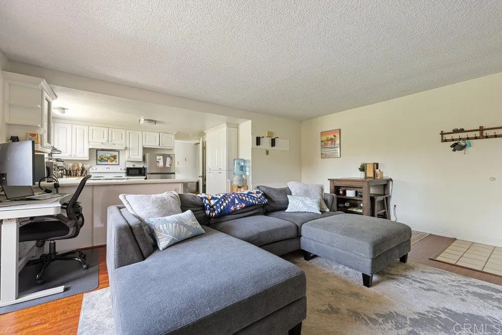 Photo #2: PTP2601277 Listing: Photo #2
