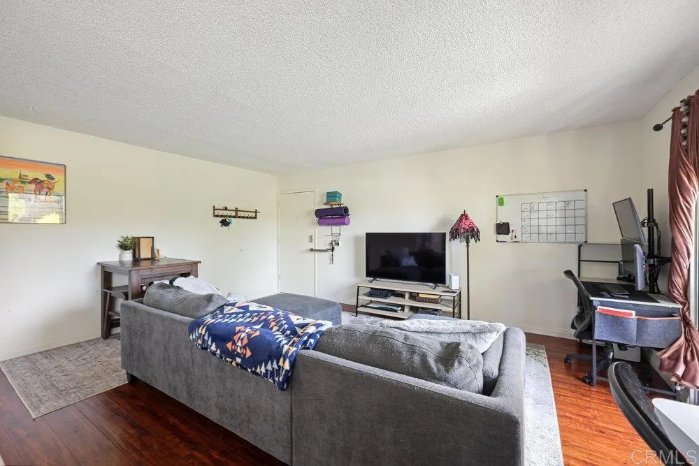 Photo #4: PTP2601277 Listing: Photo #4