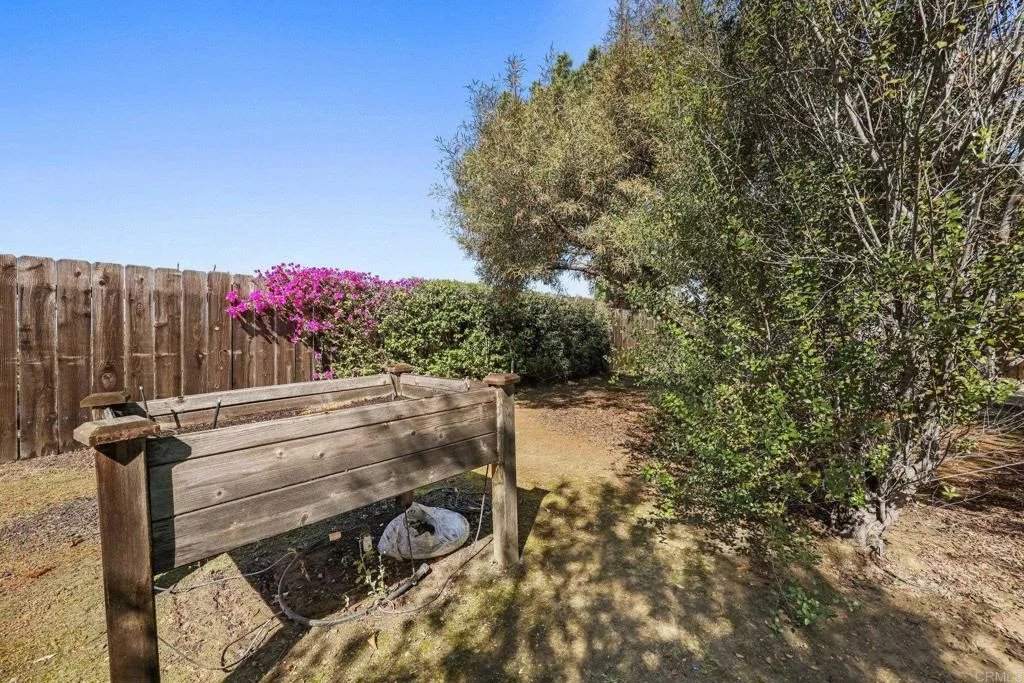 https://cdn.realtyfeed.com/cdn/127/306646584/0488ceccad3ab35ff24419870ec7009b.webp