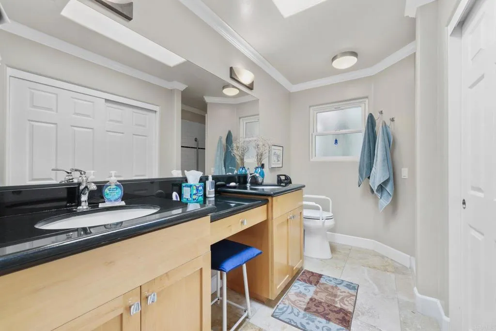 https://cdn.realtyfeed.com/cdn/127/306646584/b94dcb403c9a5b88f1d961f87bbf68b3.webp