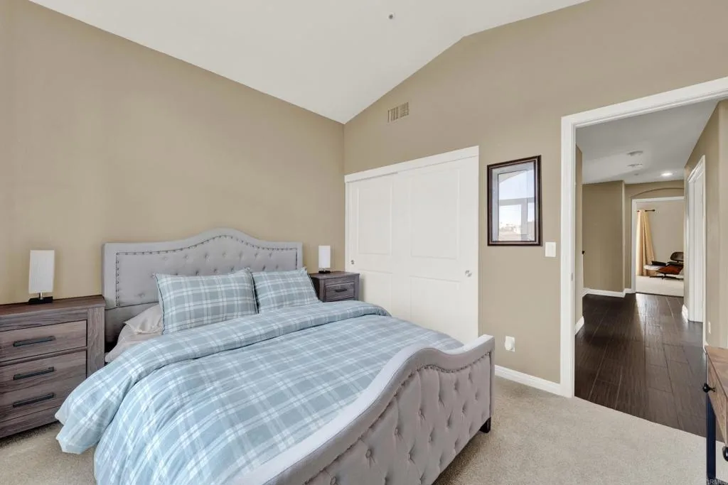 https://cdn.realtyfeed.com/cdn/127/306646611/579ee7ea2a5b64491d6202fab8ed0a15.webp