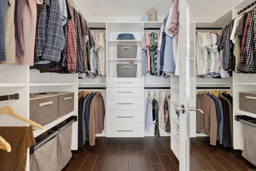 https://cdn.realtyfeed.com/cdn/127/306646611/85cf0b36ea25e953b90f753226aa240a.webp