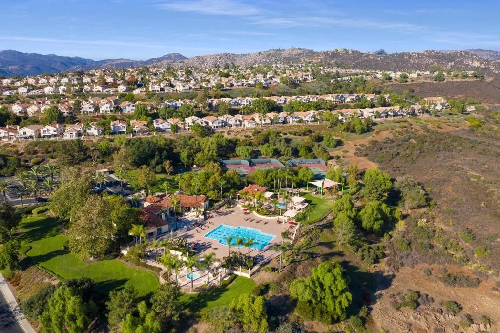 https://cdn.realtyfeed.com/cdn/127/306646611/cc93677a2dadd4d1b1b170d1701ac1e7.webp