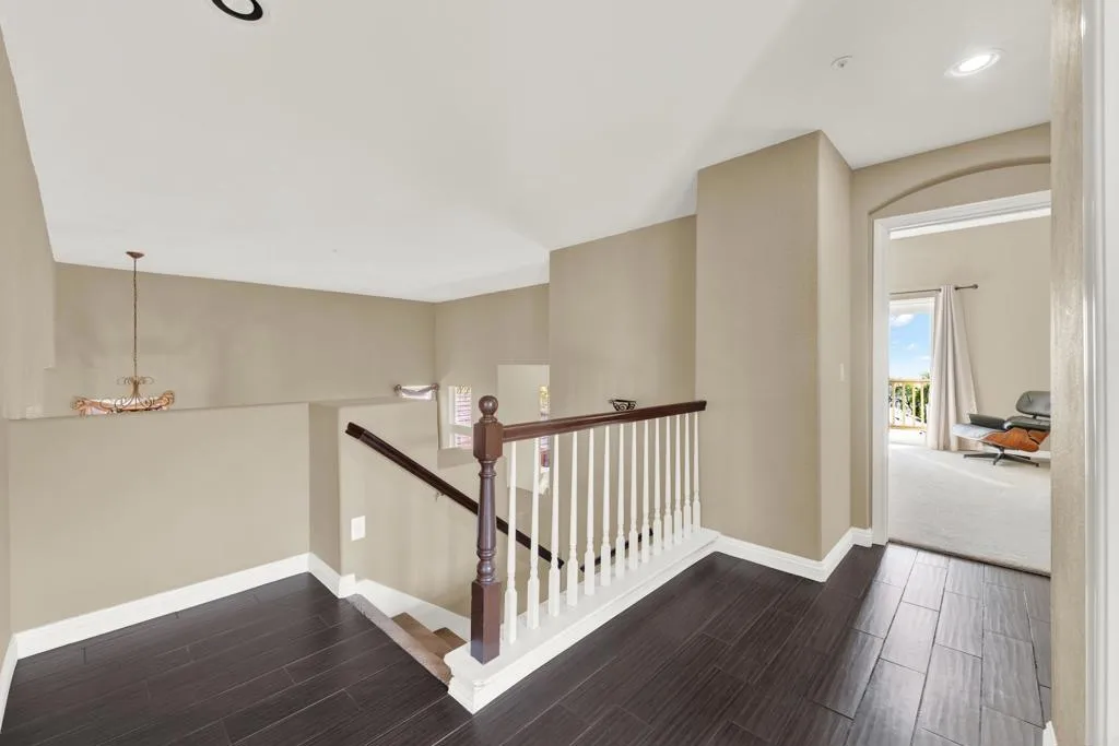 https://cdn.realtyfeed.com/cdn/127/306646611/e698f812e64273be07808589db44bf1c.webp