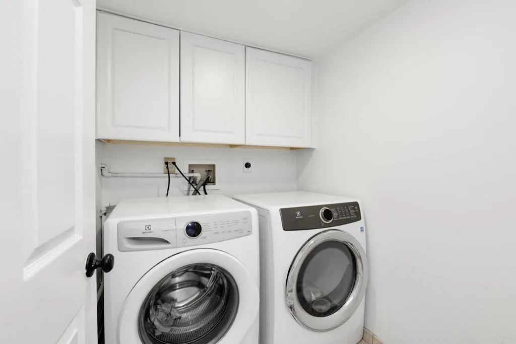 https://cdn.realtyfeed.com/cdn/127/306646623/5227fe7199b778ed7b5d8895a3d075ce.webp