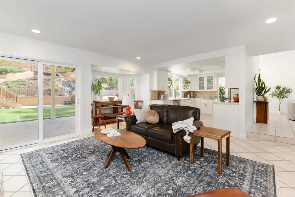 https://cdn.realtyfeed.com/cdn/127/306646623/7598d89dab1aaec298506132ad796069.webp
