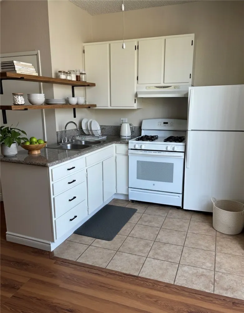 10256 Mcclemont Avenue, Tujunga, CA 91402 - Photo 4 of 16, Tujunga, CA