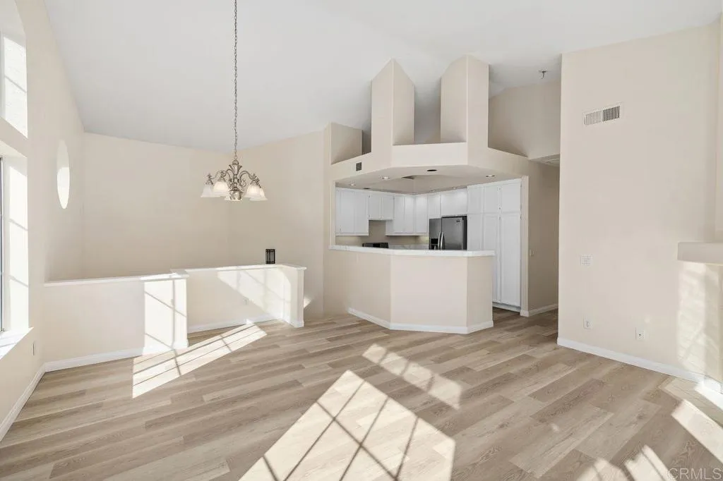 Photo #12: NDP2601569 Listing: Photo #12