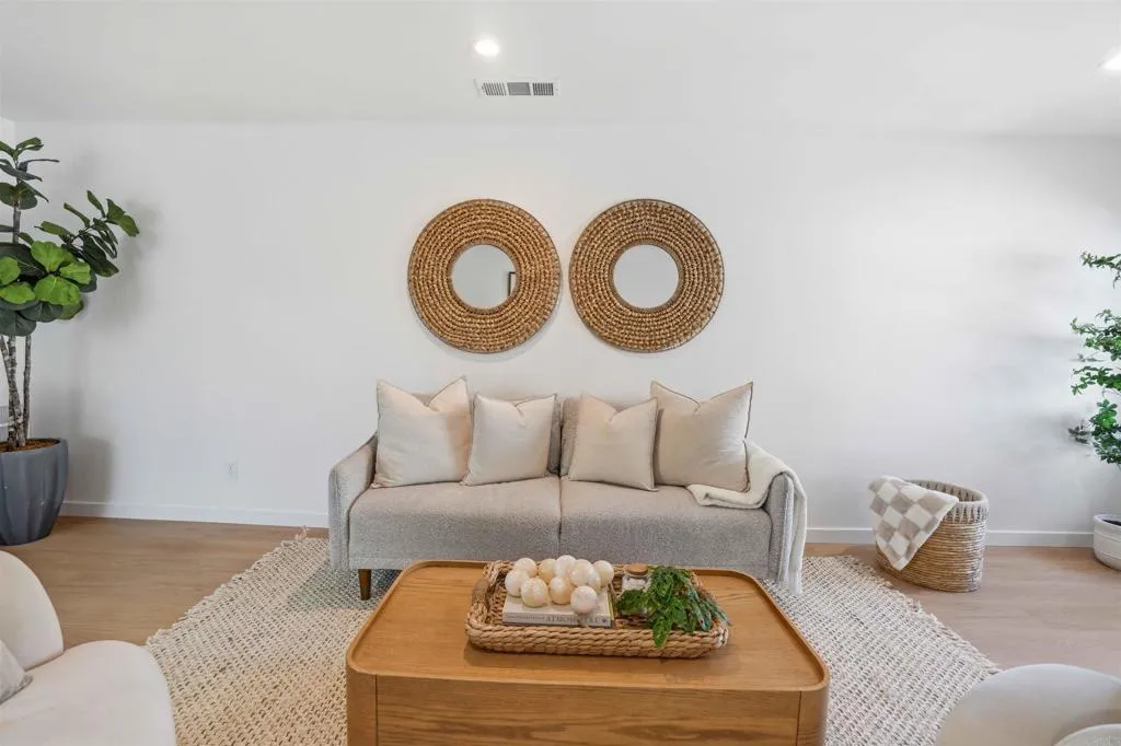 Photo #3: PTP2601281 Listing: Photo #3