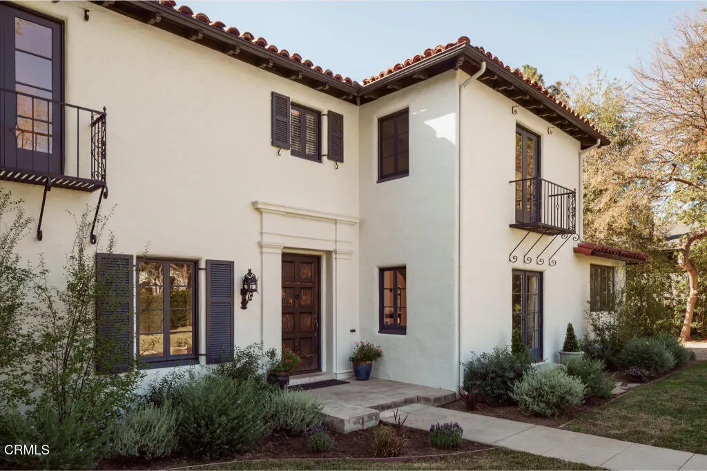 1200 Morada Place
