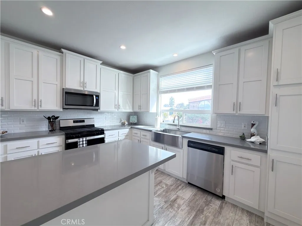 https://cdn.realtyfeed.com/cdn/127/306646702/1e5e3590fc98344afead02bedb7e9ea6.webp