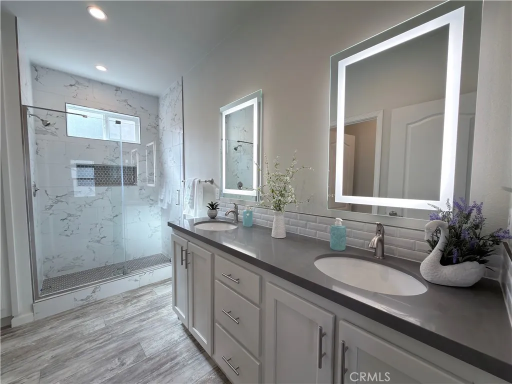 https://cdn.realtyfeed.com/cdn/127/306646702/636c2f62525255ca83e9e6a47ad8cbf0.webp