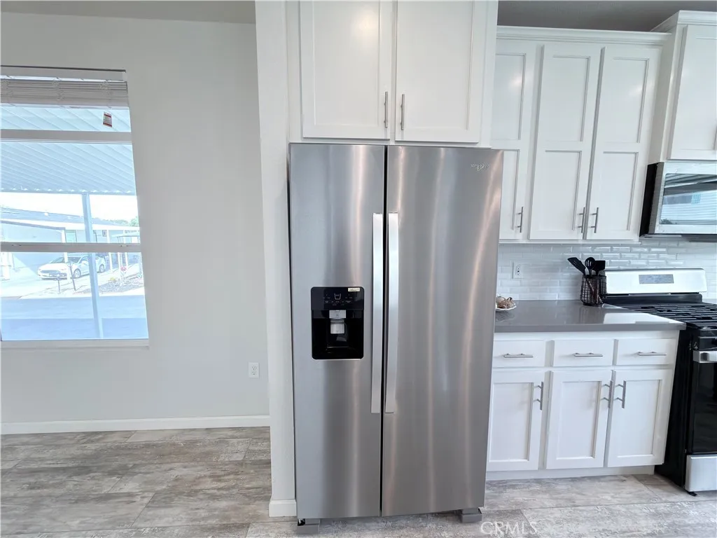 https://cdn.realtyfeed.com/cdn/127/306646702/bf8ed82204b9ddb2adbdc8e7ba75406d.webp